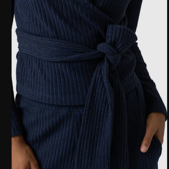 Saint and Sofia Victory Rib Top navy blue faux wrap belted ribbed sweater - Picture 5 of 8